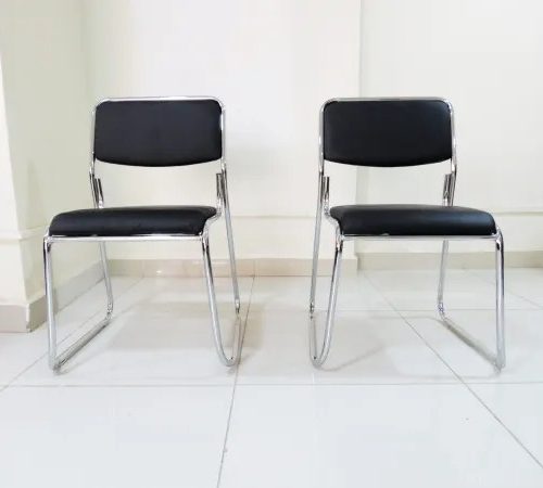 Stackable chrome office chairs on sale in Kenya.