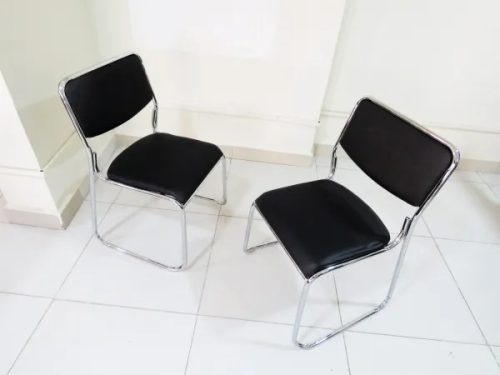 Stackable chrome office chairs on sale in Kenya.