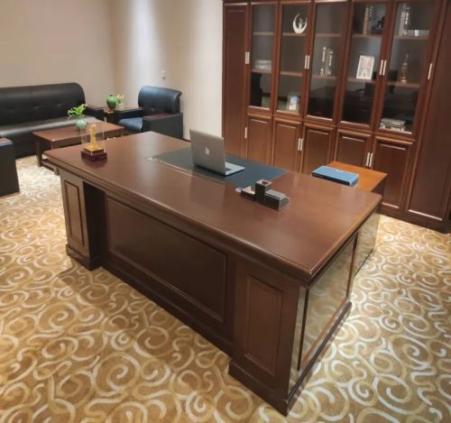 1600M executive office desk on sale in Kenya