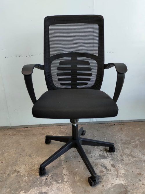Mid-back office seat on sale in Kenya