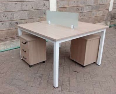 Two-way office workstation